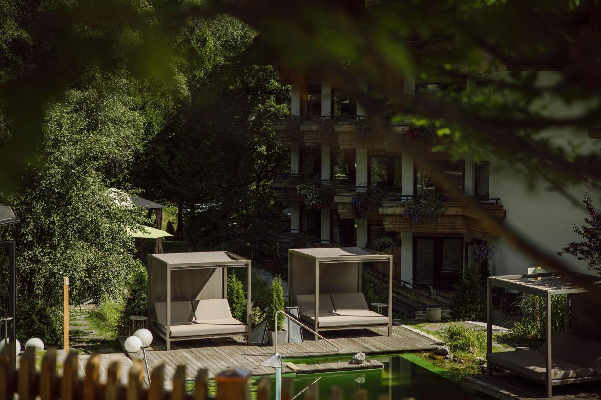 Familien Ξενοδοχείο Σάαλμπαχ-Χίντεργκλεμ Εξωτερικό φωτογραφία